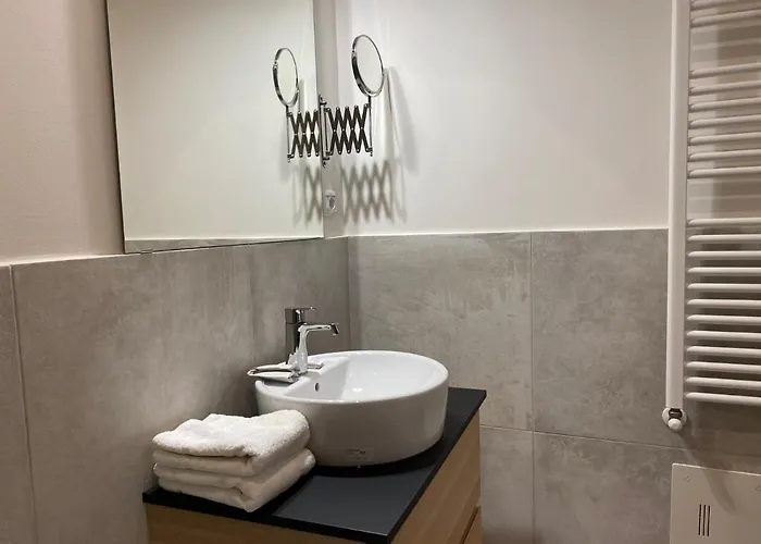 Crespi Station Apartment