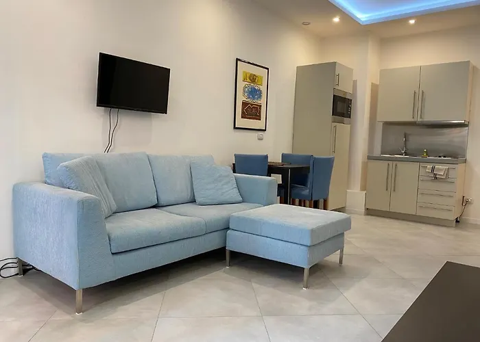 Crespi Station Apartment