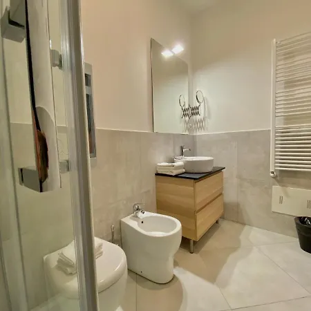 Crespi Station Apartment