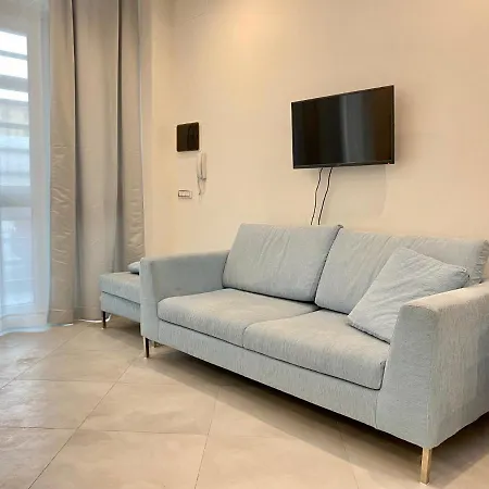 Crespi Station Apartment